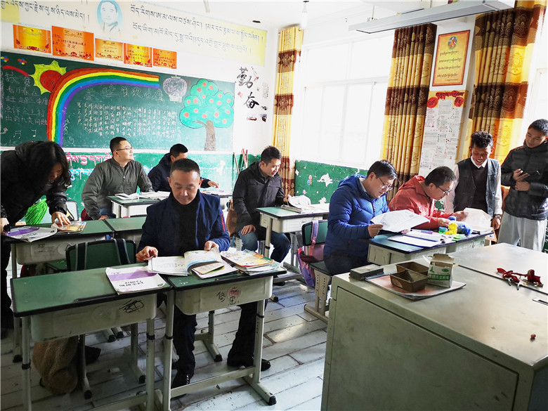 送温暖，献爱心——四川williamhill英国官网走进甘孜·色达