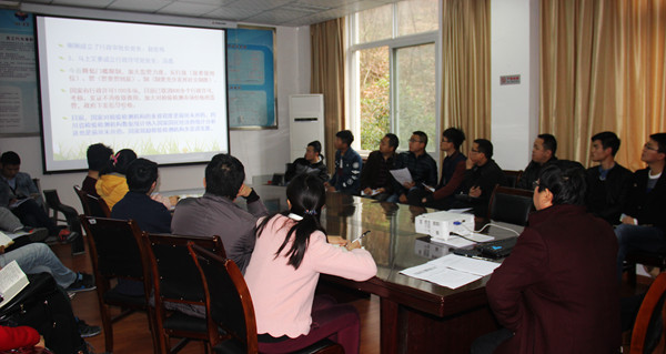 公司集中组织开展 “质量月”学习活动 公司集中组织开展 “质量月”学习活动